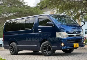 Toyota HiAce 2010 Blue