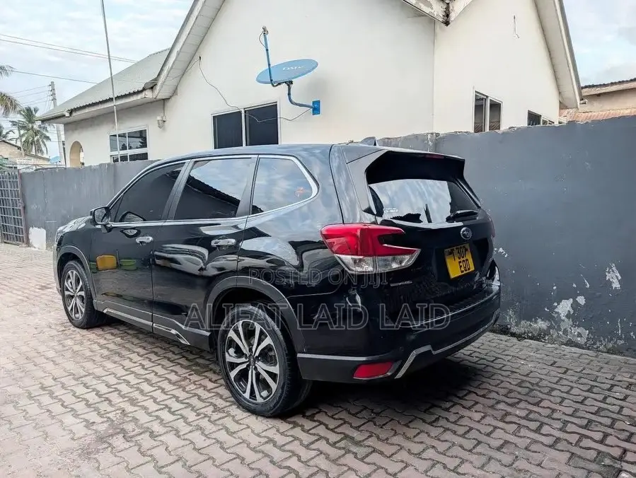 Subaru Forester 2021 Black