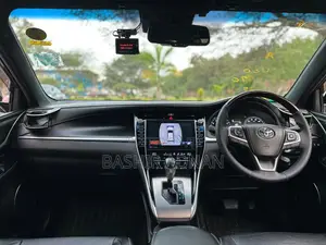Toyota Harrier 2.0 2017 White