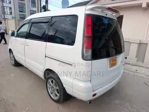 Toyota Noah 2003 White