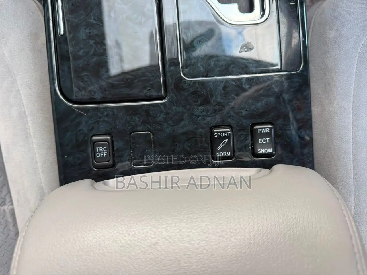 Toyota Crown 2005 Gray