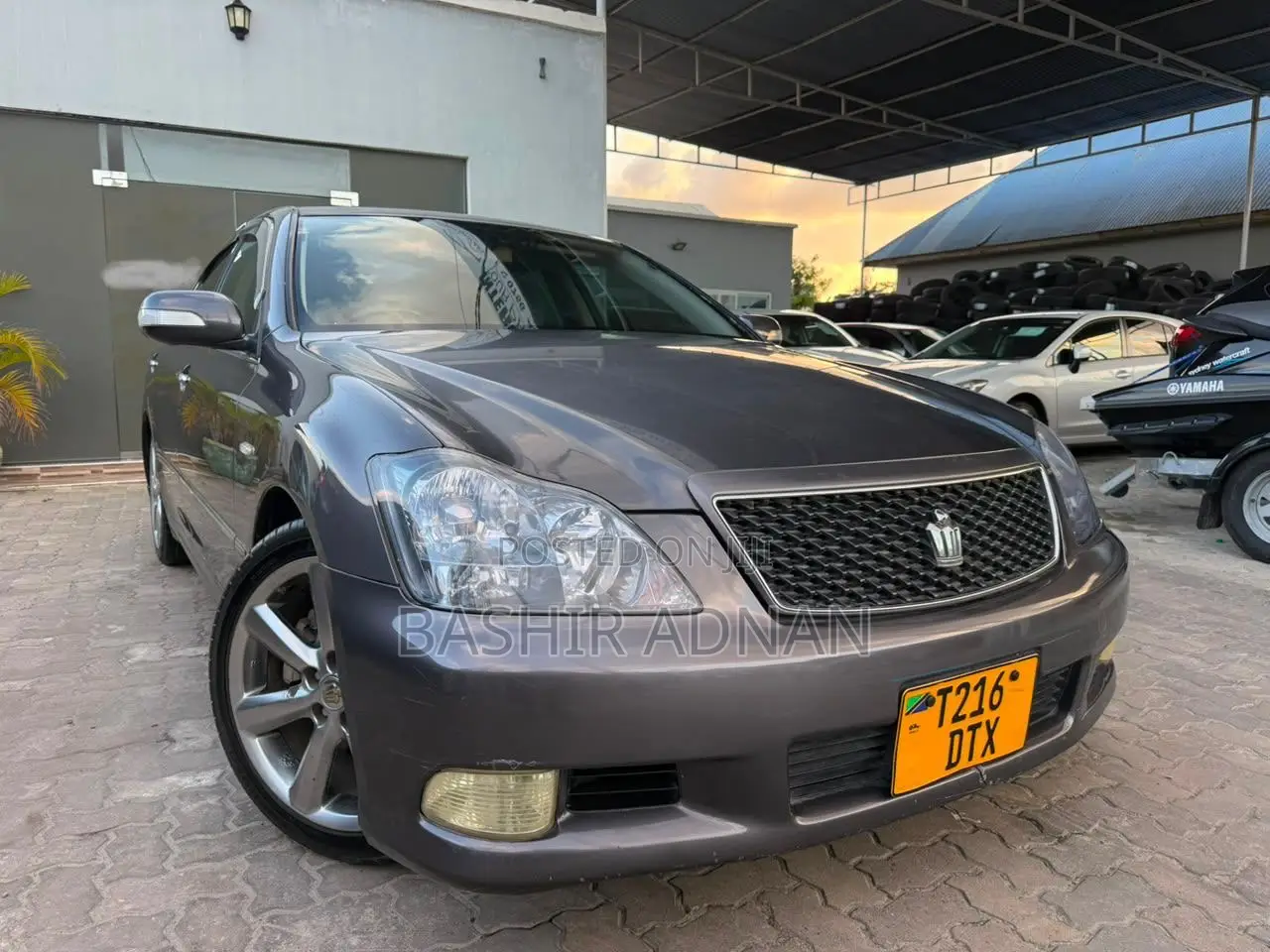 Toyota Crown 2005 Gray