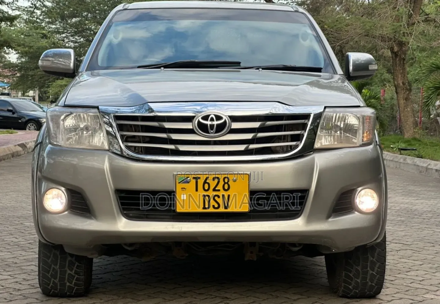Toyota Hilux 2015 Silver