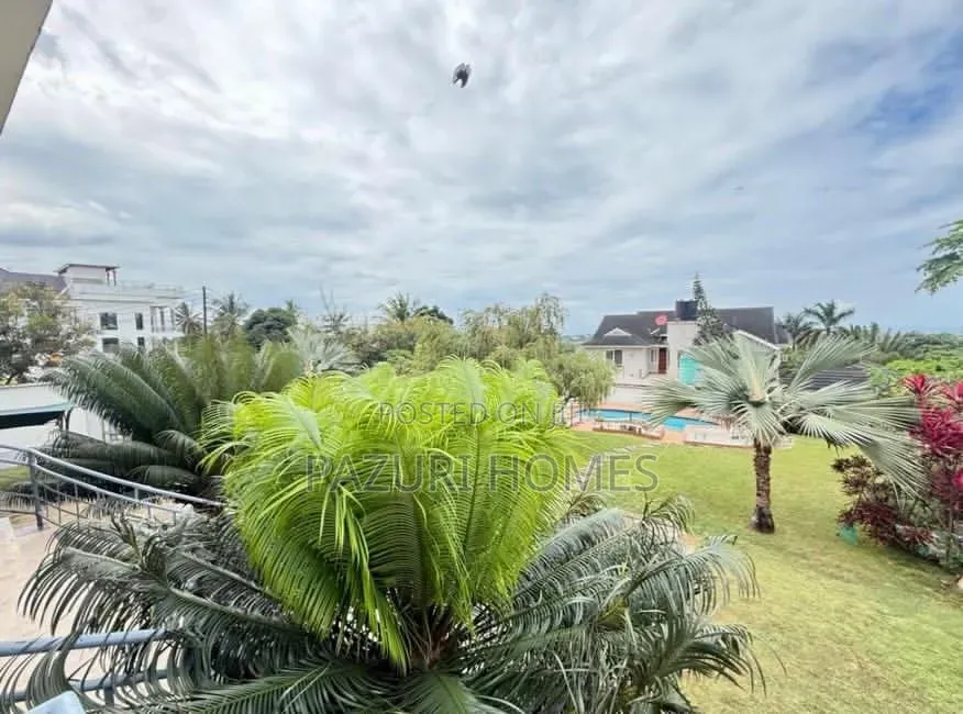 6bdrm Maisonette in Salasala, Mbezi Beach for sale