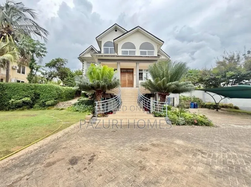6bdrm Maisonette in Salasala, Mbezi Beach for sale