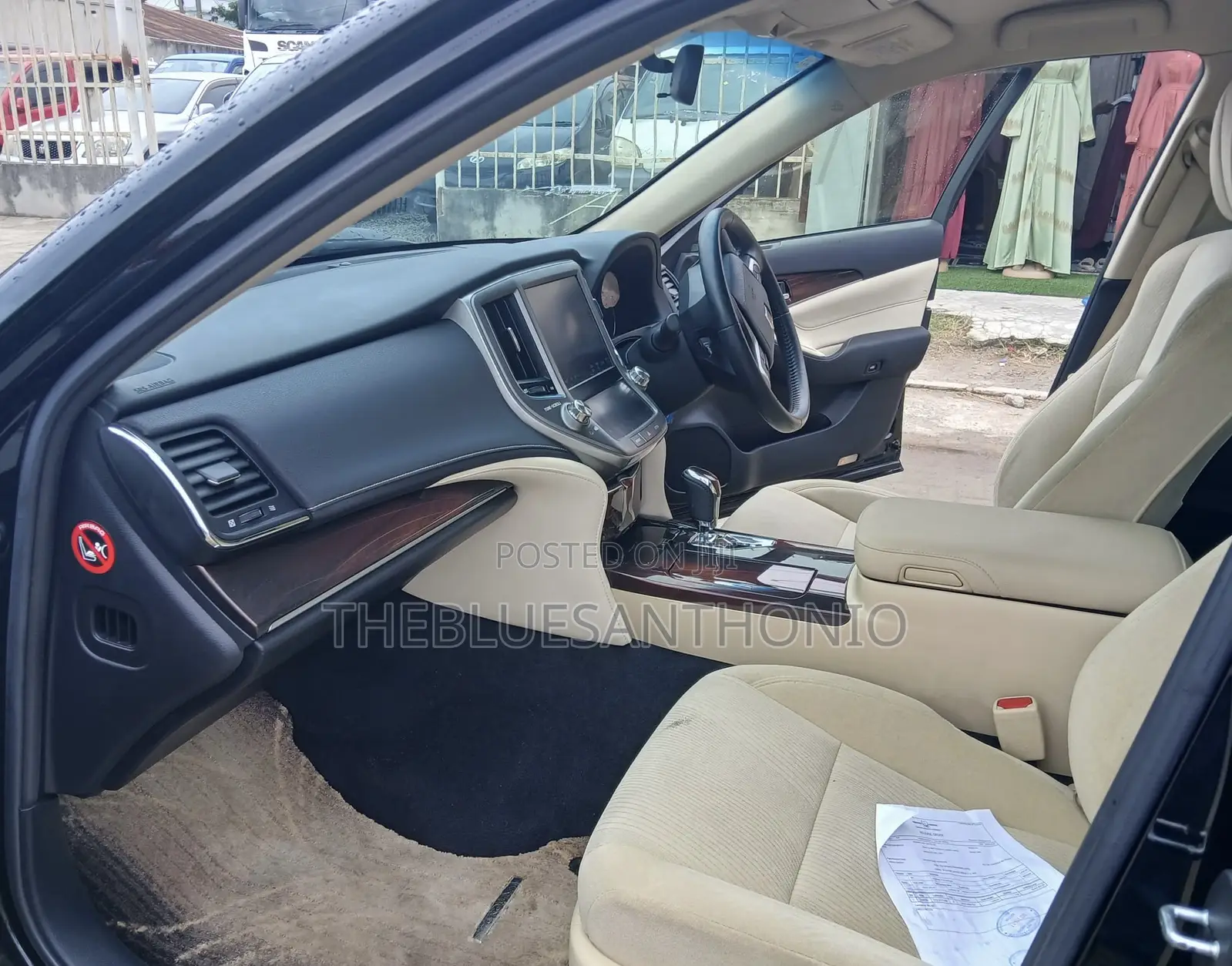 Toyota Crown 2014 Black