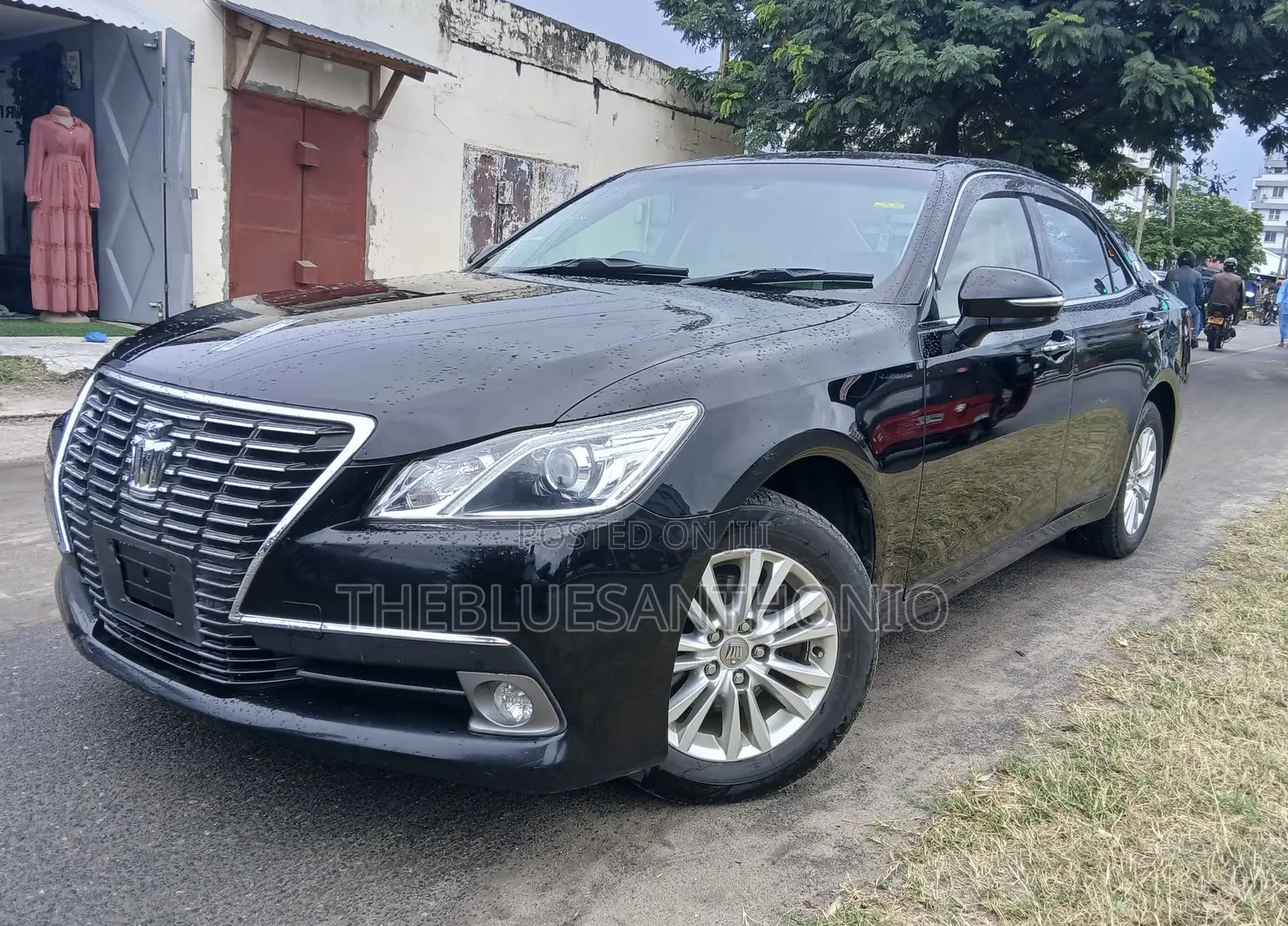 Toyota Crown 2014 Black