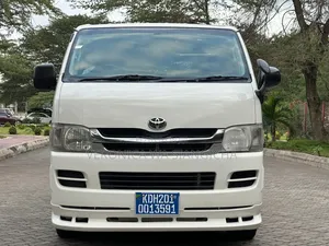 Toyota HiAce 2008 White