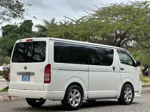 Toyota HiAce 2008 White
