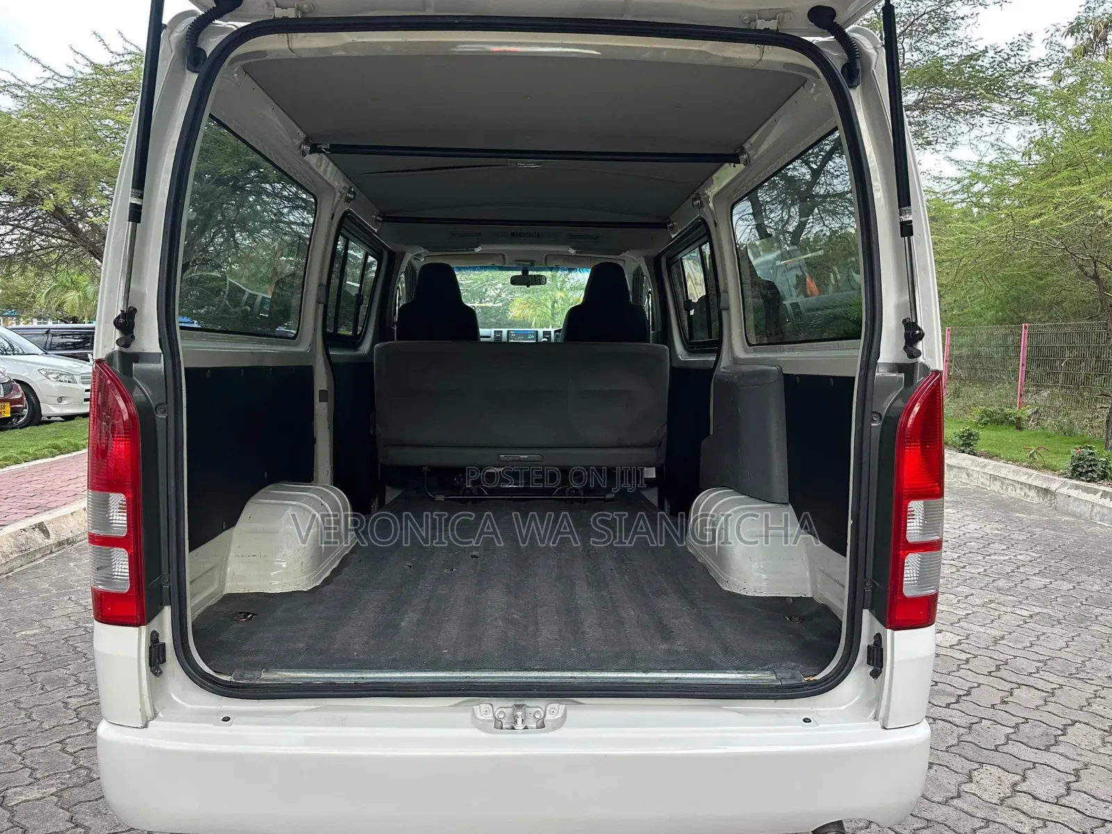 Toyota HiAce 2008 White