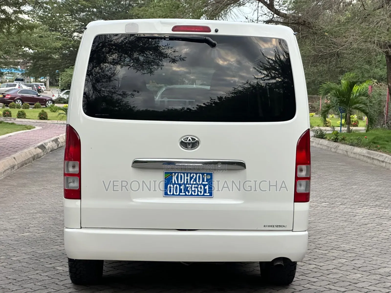 Toyota HiAce 2008 White