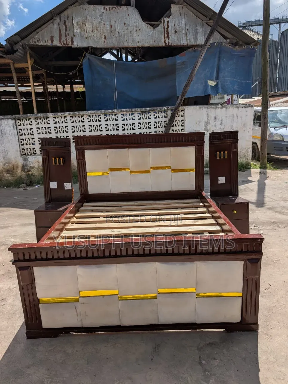 Sofabed With Two Bedside