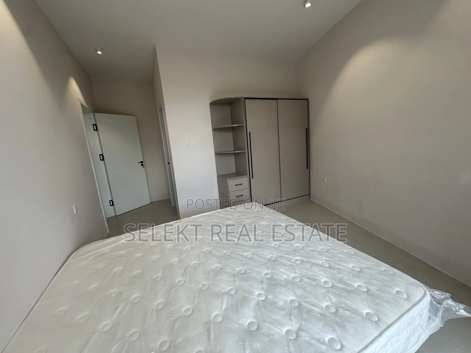 Furnished 2bdrm Apartment in Oyster Bay for rent