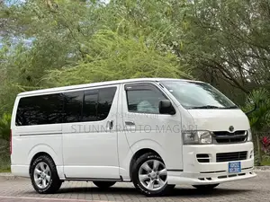 Toyota HiAce 2008 White