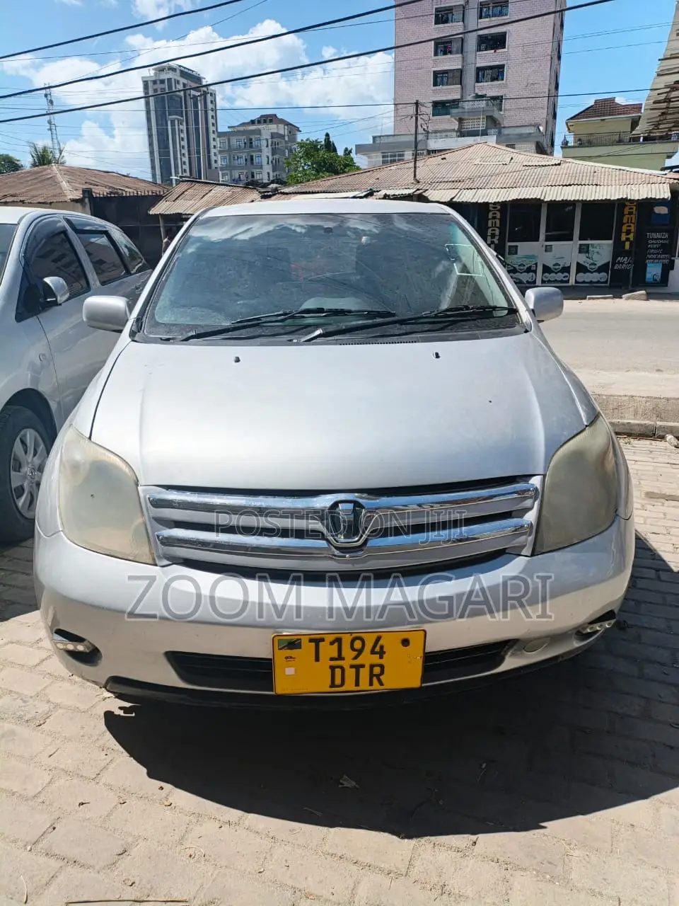 Toyota IST 2003 Silver