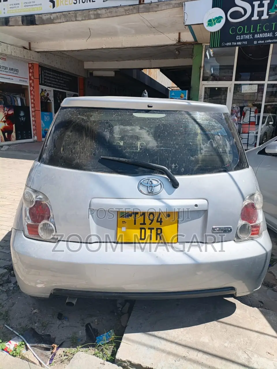 Toyota IST 2003 Silver