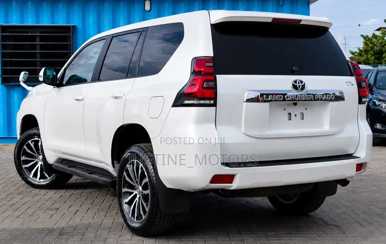 Toyota Land Cruiser Prado 2019 White