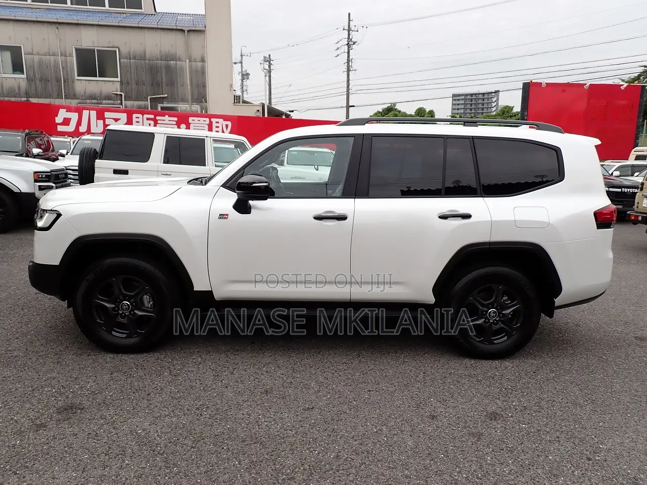 Toyota Land Cruiser LC300 2023 White