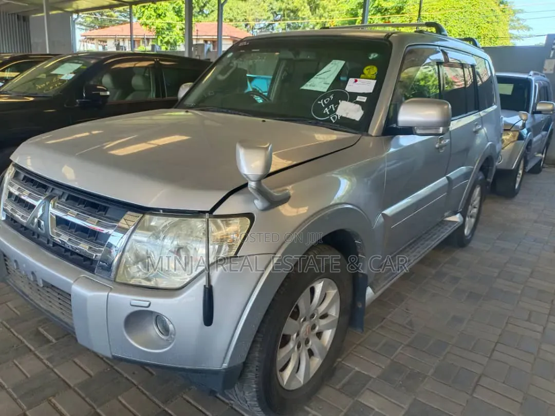 Mitsubishi Pajero 2007 Silver