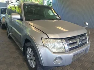 Mitsubishi Pajero 2007 Silver