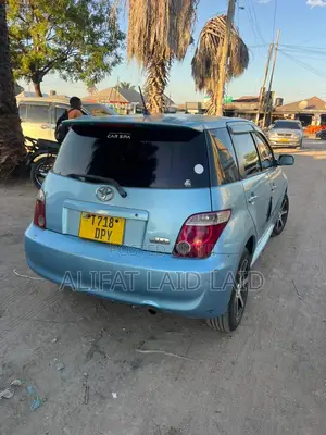 Toyota IST 2003 Blue