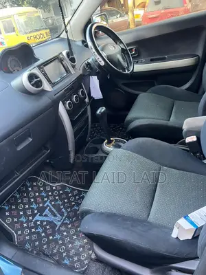 Toyota IST 2003 Blue