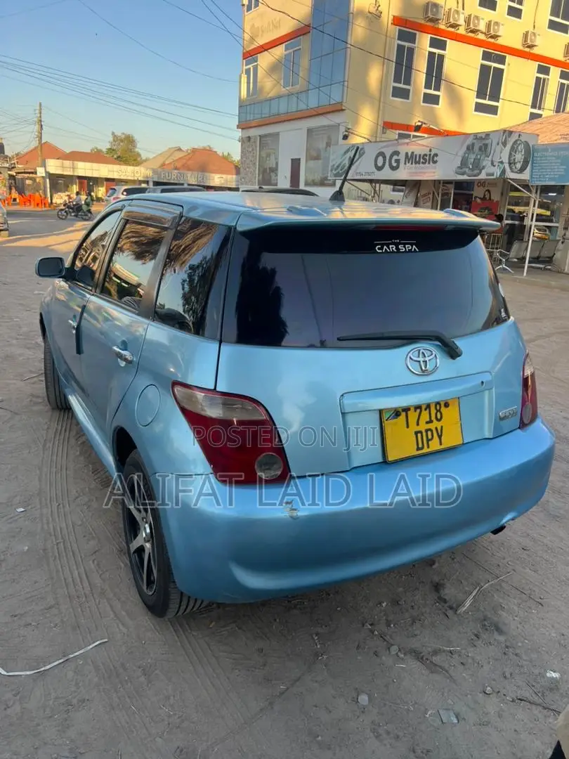 Toyota IST 2003 Blue