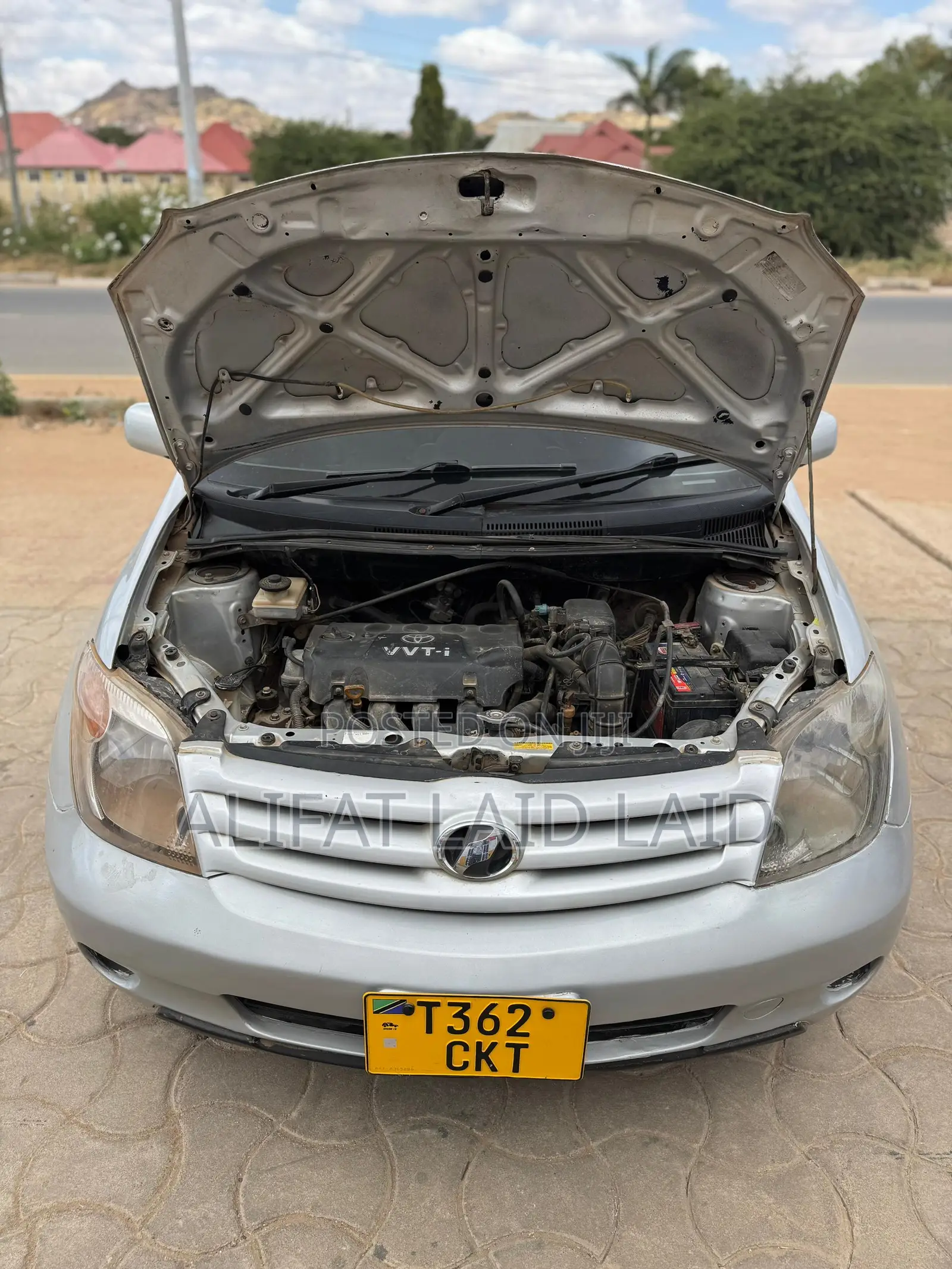 Toyota IST 2004 Silver