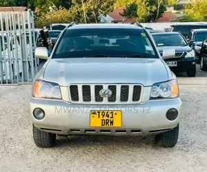 Toyota Kluger 2004 Silver