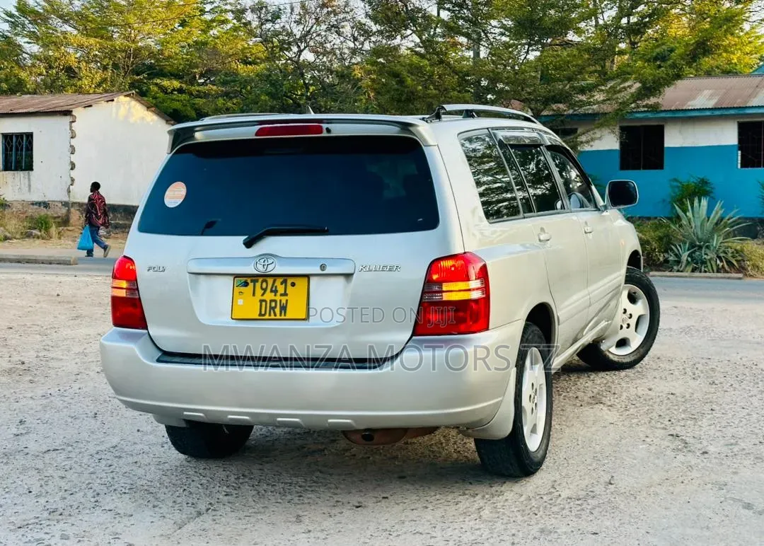 Toyota Kluger 2004 Silver