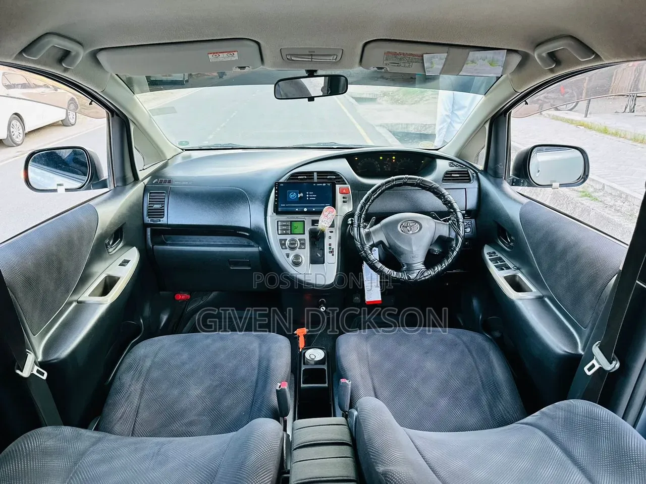 Toyota Ractis 2006 Silver