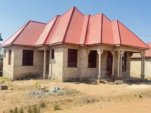 3bdrm House in Buhongwa for sale