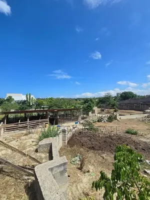 Land for Sale in Makongo