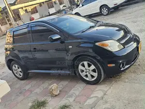 Toyota IST 2006 Black