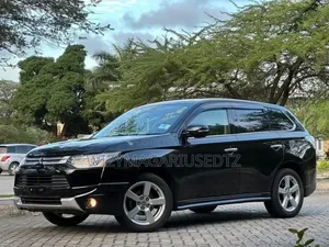 Mitsubishi Outlander 2013 Matt Black