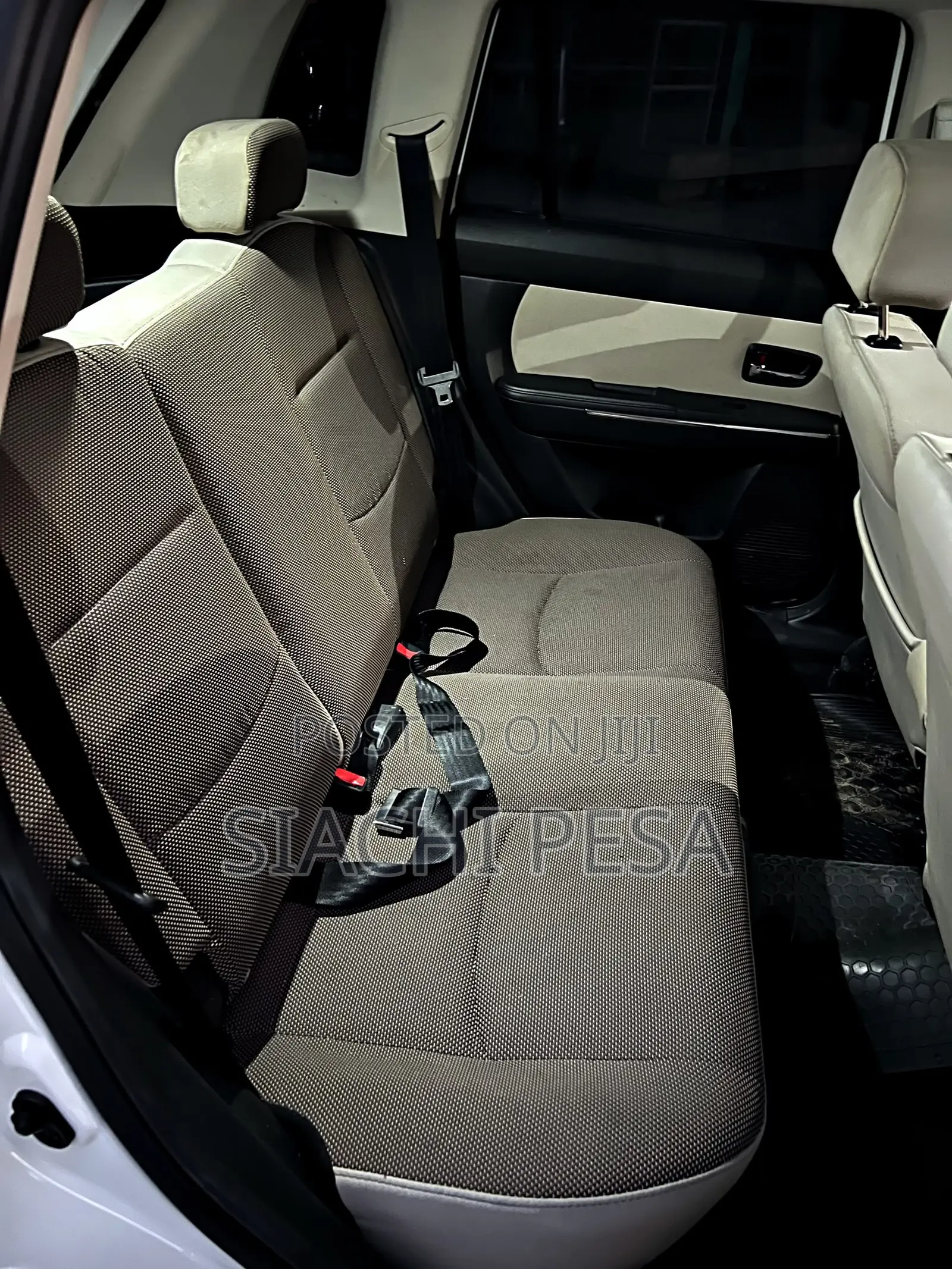 Mazda Verisa 2010 White