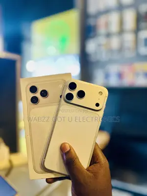 New Apple iPhone 17 Pro Max 256 GB White