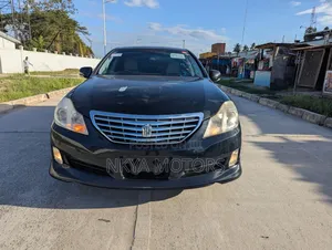 Toyota Crown 2010 Black