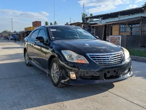 Toyota Crown 2010 Black