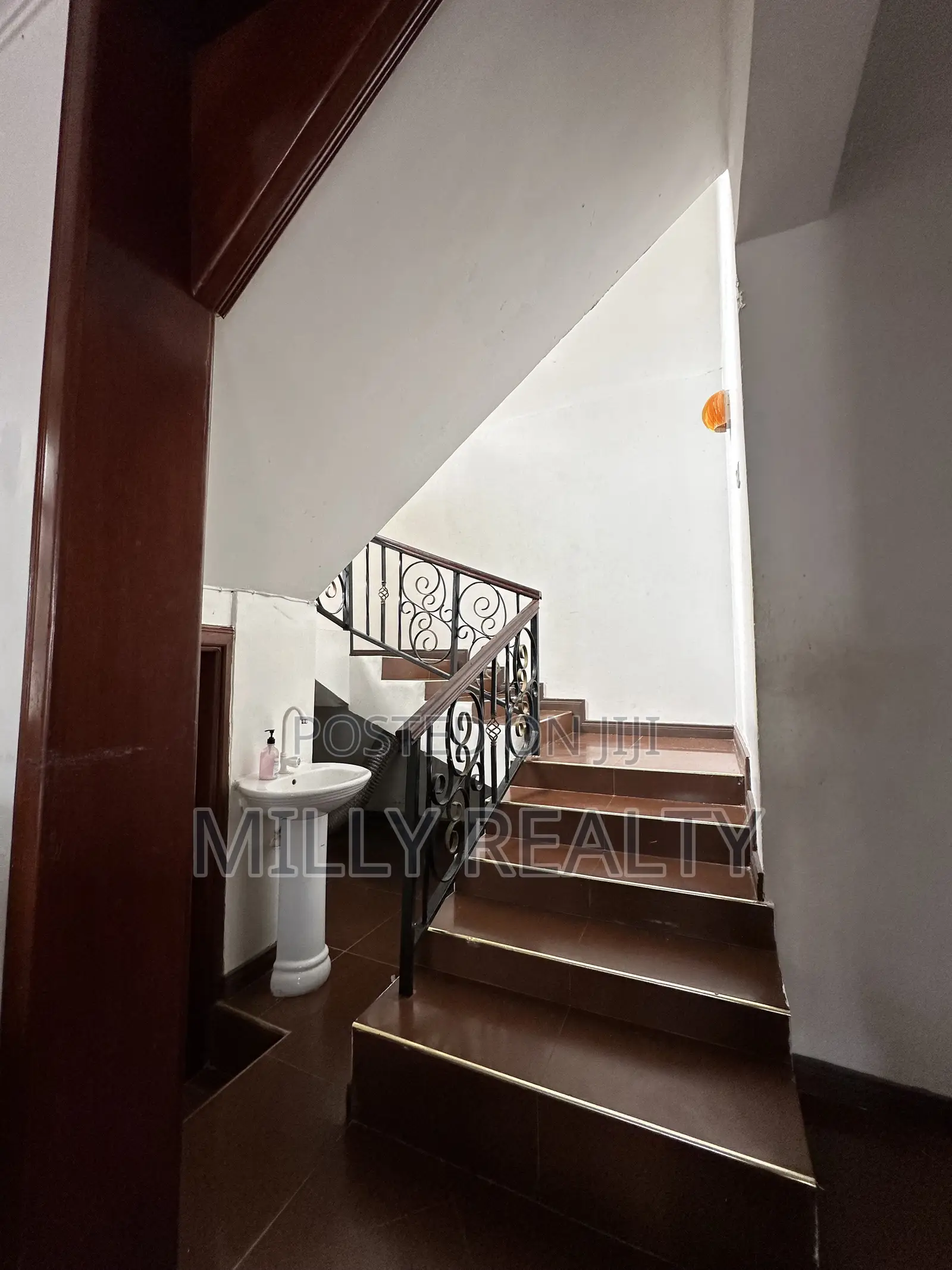 5bdrm House in Mbweni Malindi for sale