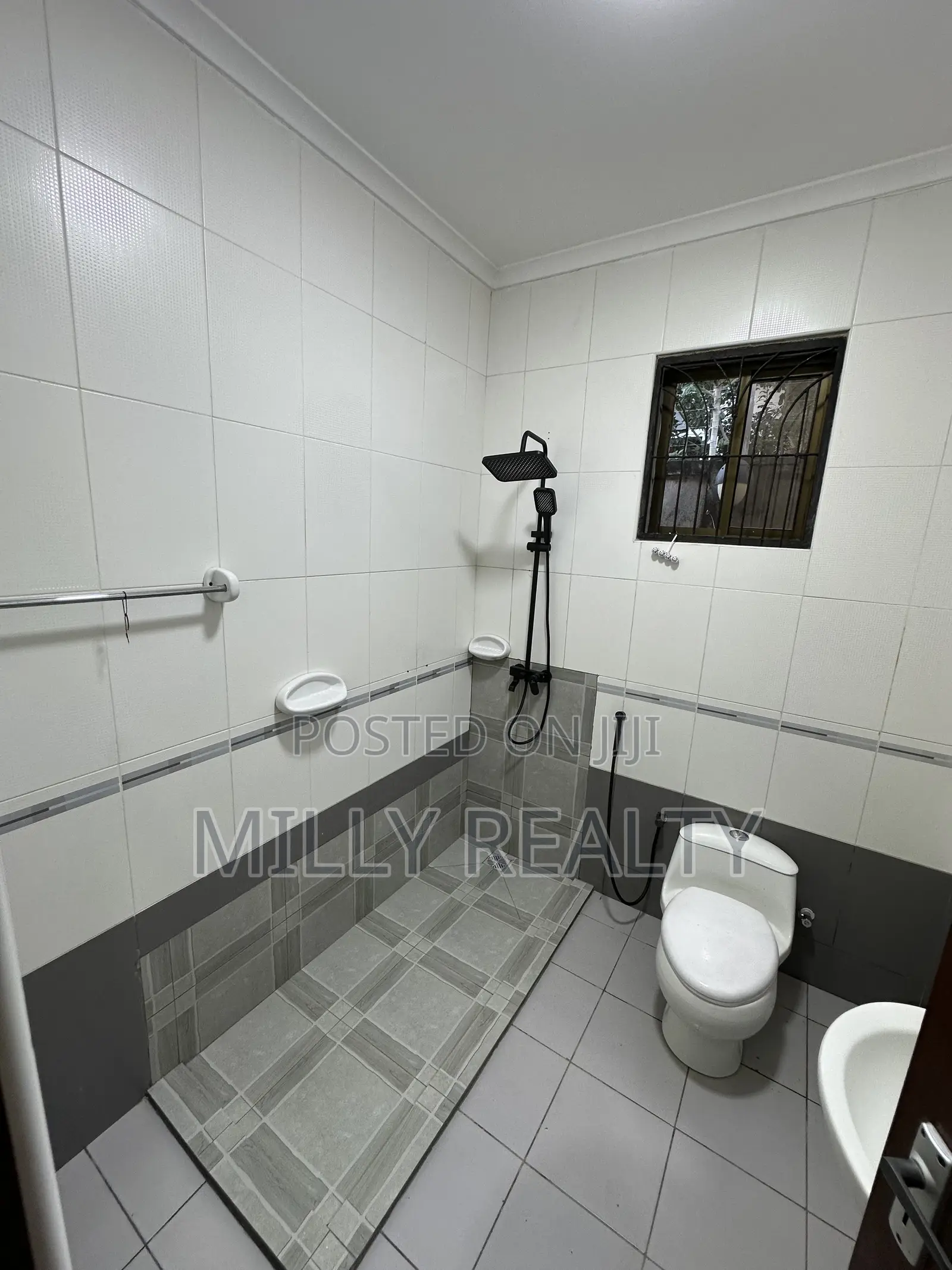 5bdrm House in Mbweni Malindi Block for sale
