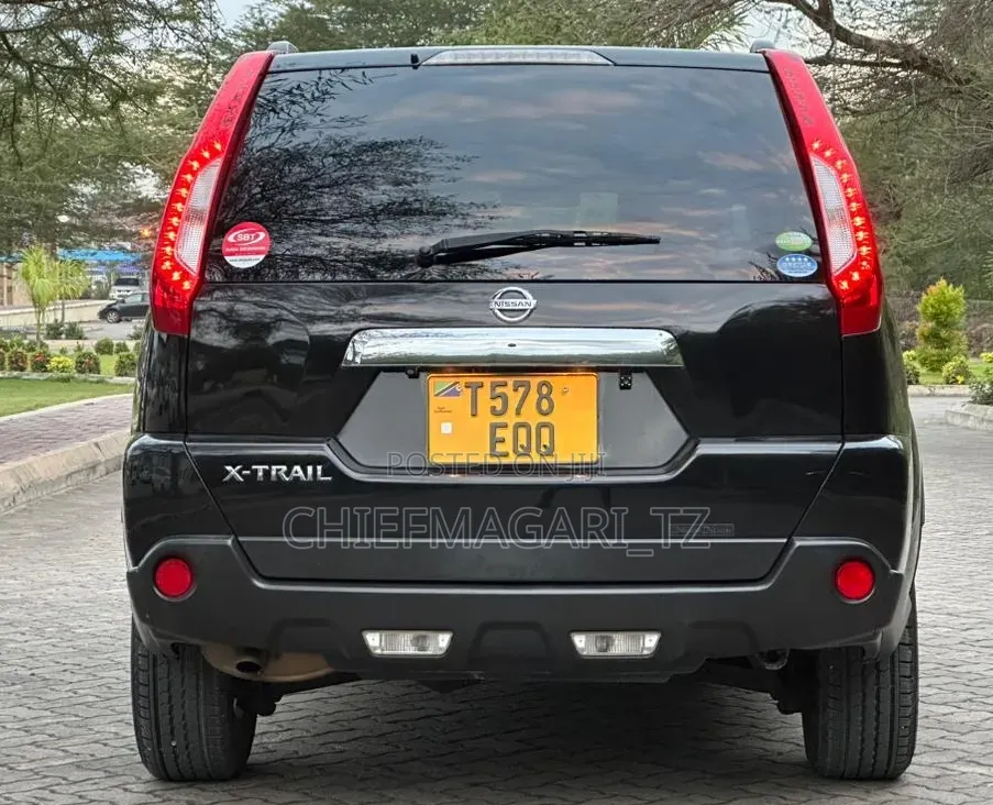 Nissan X-Trail 2012 Black