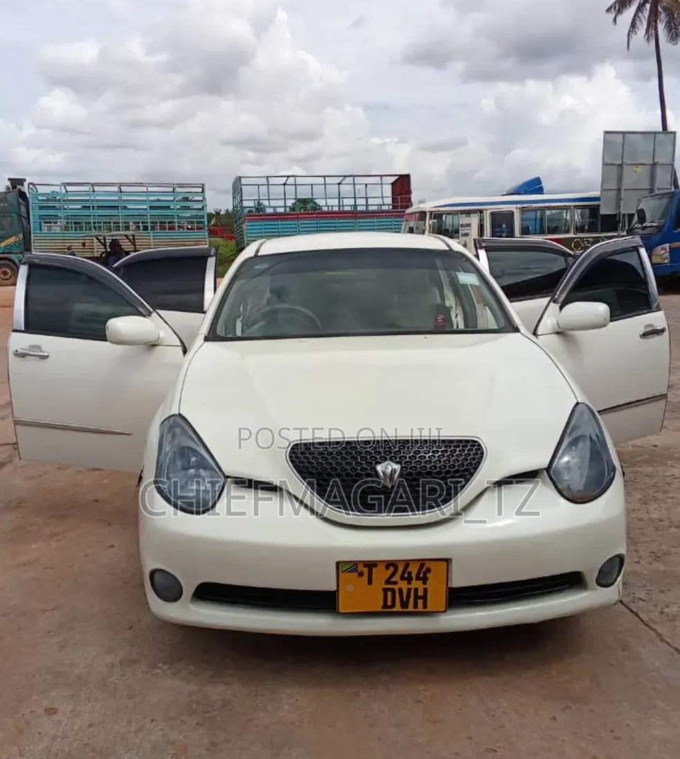 Toyota Verossa 2001 White