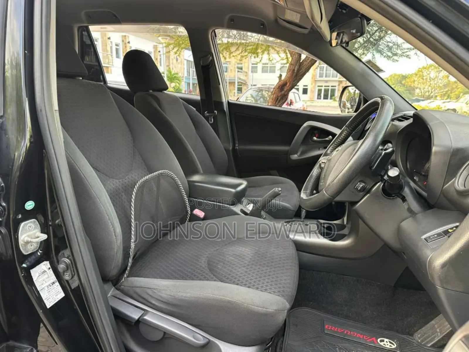 Toyota Vanguard 2011 Black