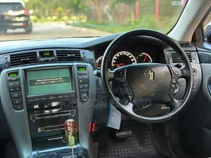 Toyota Crown 2004 Black