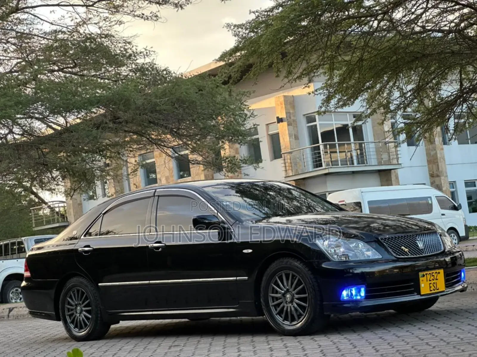 Toyota Crown 2004 Black