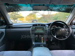 Toyota Crown 2004 Black