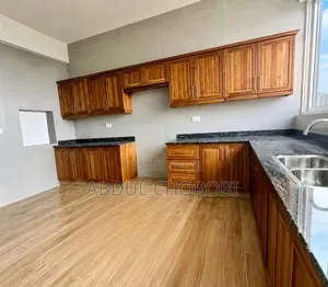 5bdrm Penthouse in Upanga East for sale