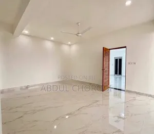 5bdrm Penthouse in Upanga East for sale