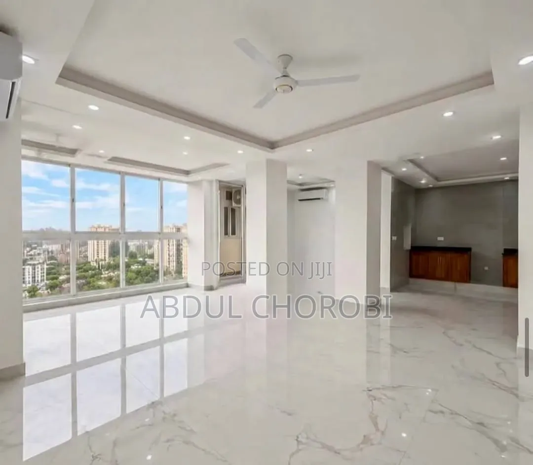 5bdrm Penthouse in Upanga East for sale
